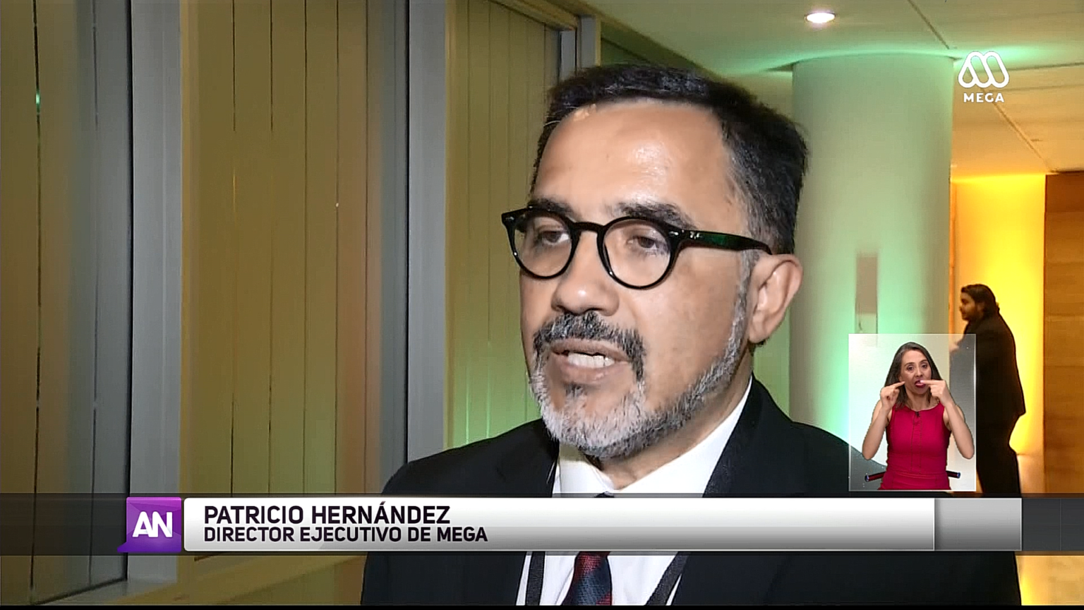 La soberbia de Patricio Hernández de Mega no tiene límites