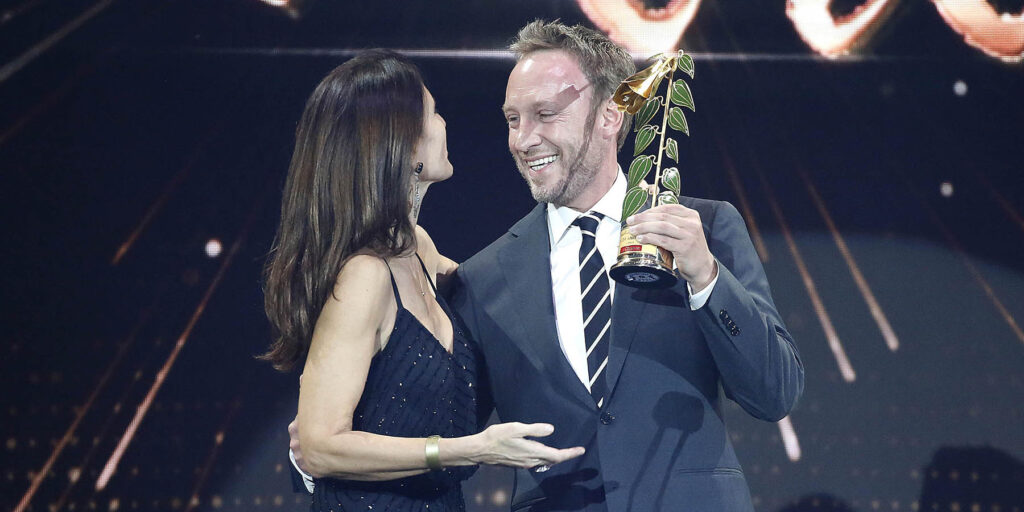 La Cuarta opta por suspender el Copihue de Oro 2019