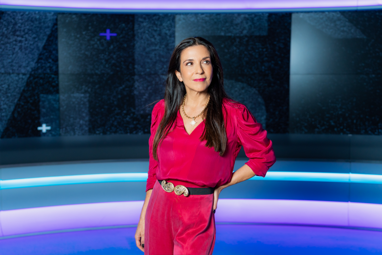 ¿Irá a conducir el nuevo reality de Canal 13?: Confirman renuncia de Karla Constant a Megamedia