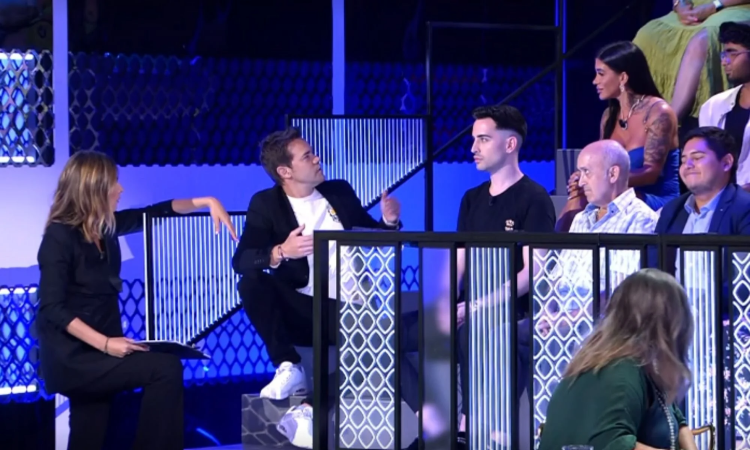 Denigrantes burlas de parte de humorista de TikTok a modelo que se realizó cirugía estética