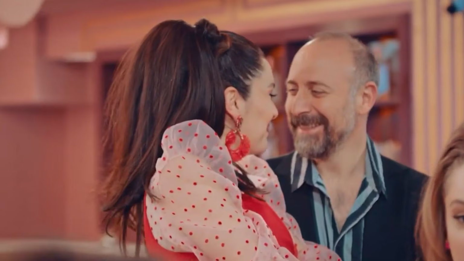 Estreno de “Las Mil Noches de Onur y Sherezade” se impone en sintonía