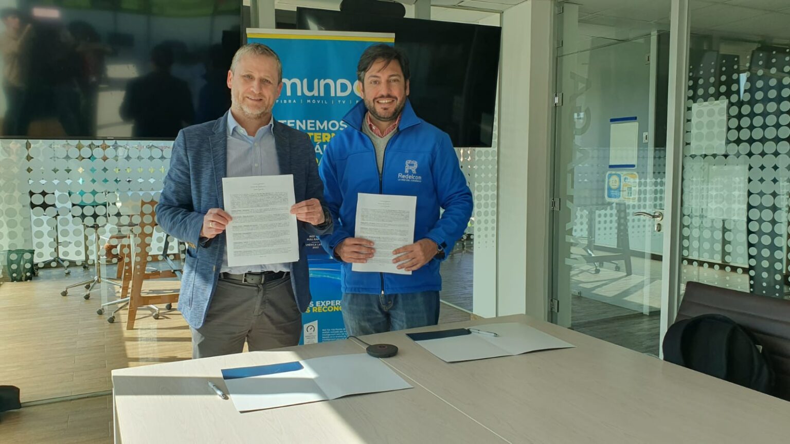 Mundo Telecomunicaciones firmó convenio con Redelcom Mercado Pago