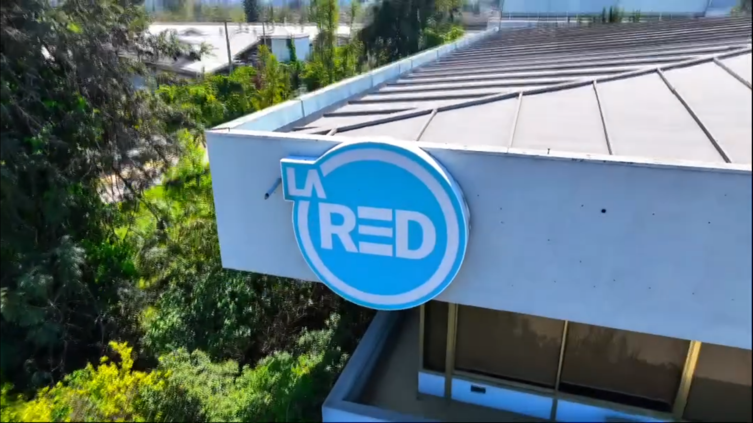 No bastó: La Red pierde cuatro concesiones digitales tras tardanza en migración La Red