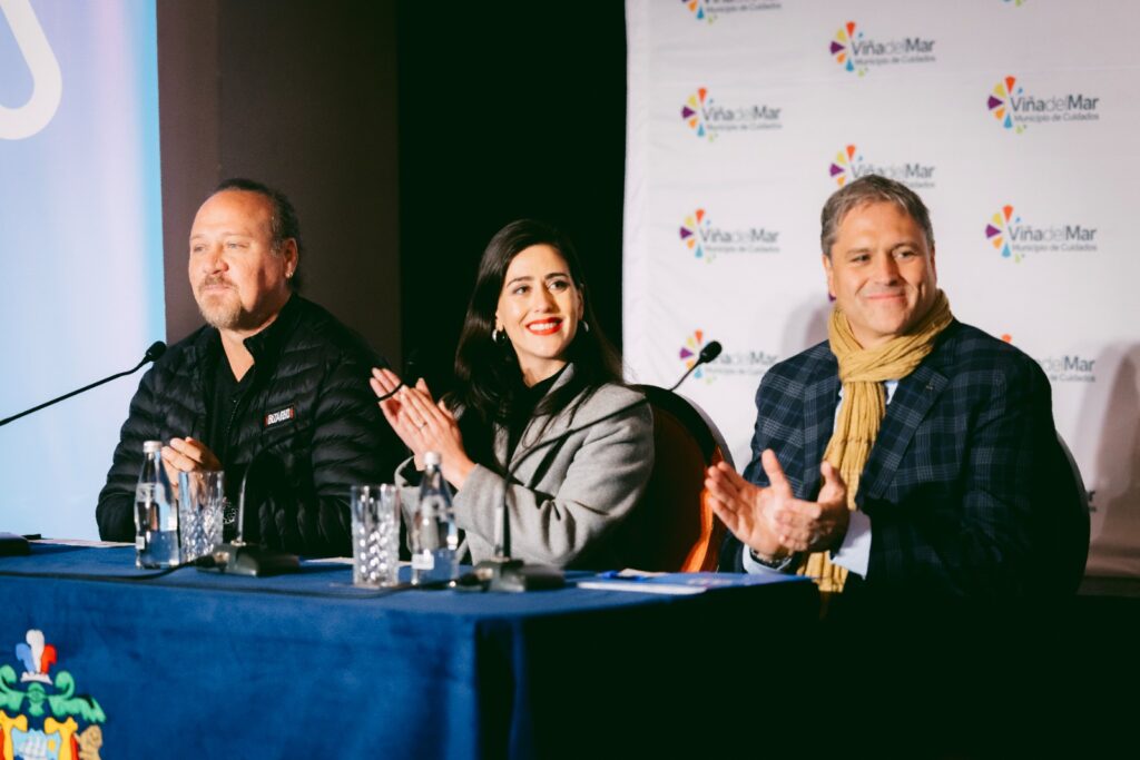 Megamedia y Bizarro realizan primer encuentro oficial junto a municipio para nueva etapa del Festival