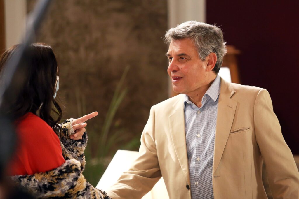 Alejandro Goic habla de su regreso a las teleseries con otro gran villano en “Secretos de familia”