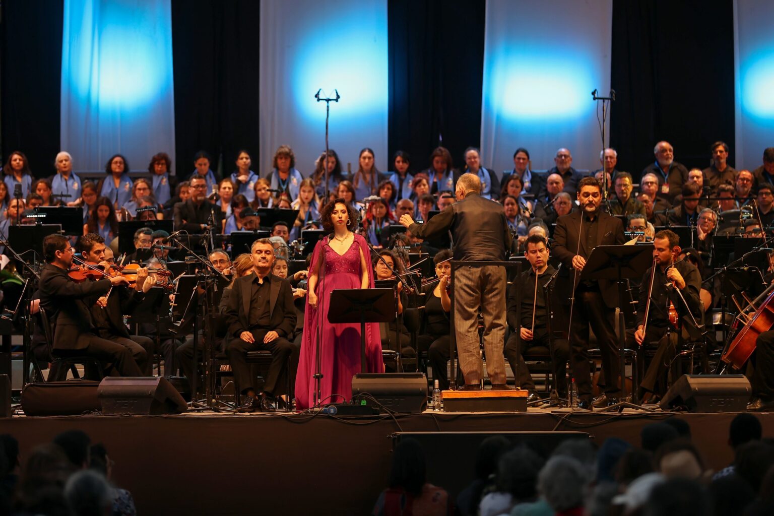 TVN transmitirá concierto gratuito de la Novena Sinfonía de Beethoven en el Estadio Nacional Evento gratuito realizado en Plaza Italia el 2023