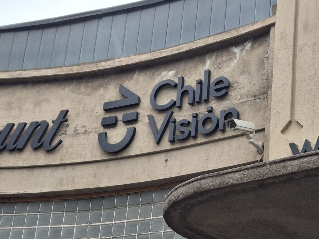 Chilevisión prepara estelar de baile que será más de lo mismo: Rostros polémicos, espectáculo y poca danza Chilevisión