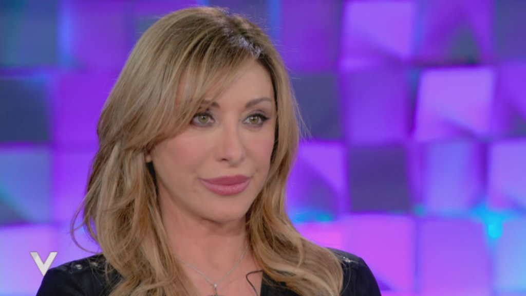 “Me siento afortunada de haberme hecho la mamografía”: Sabrina Salerno habló de su lucha contra el tumor al seno en Mediaset Sabrina Salerno en Mediaset