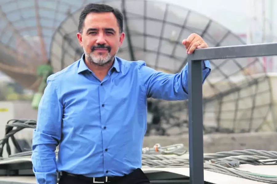 Vuelve para ordenar la casa: Patricio Hernández retorna a la dirección ejecutiva de Mega Patricio Hernández Mega