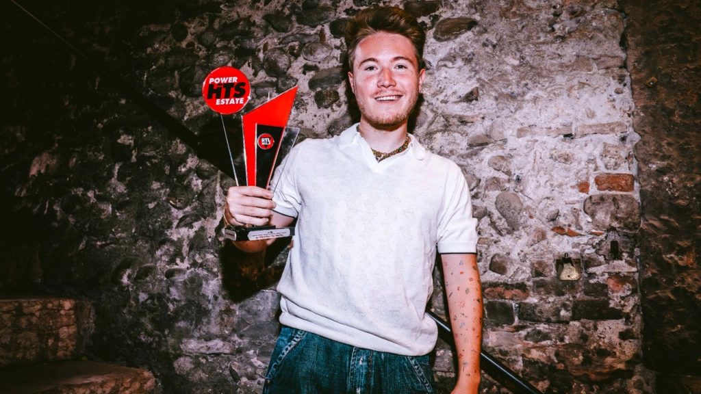 Power Hits Estate 2025