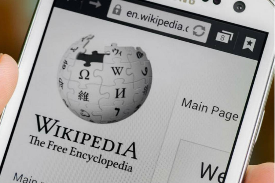 Wikipedia pierde visitas humanas por culpa de la IA Wikipedia