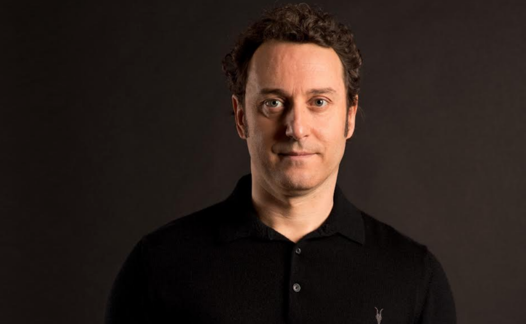 Iñaki Vicente deja la dirección ejecutiva de Chilevisión tras la venta del canal a Vytal Group LTD Iñaki Vicente