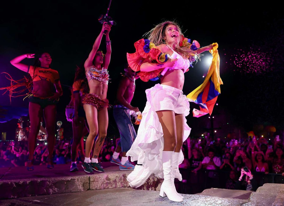 Karol G Regresa A Chile En 2027 Con El Tropitour TVenserio karol-g-regresa-a-chile-en-2027-con-el-tropitour-tvenserio