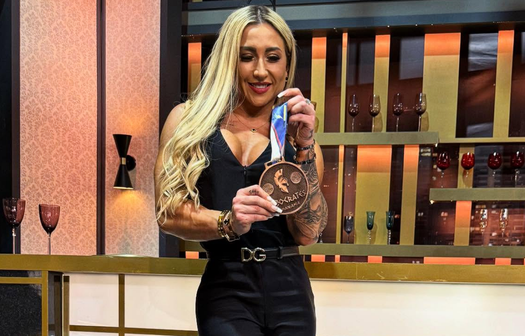 Nicole Moreno celebra sus logros con un lujoso Mercedes-Benz: “Un regalo al amor propio” Nicole Moreno