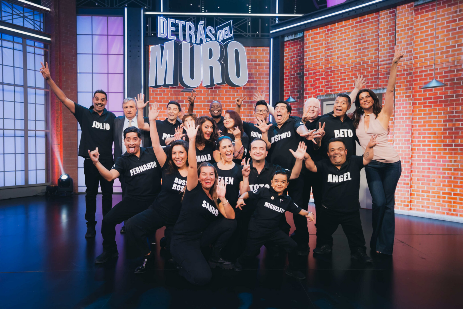 Detrás del Muro domina la batalla digital del humor frente a la caída de El Desestrece Humor TV Chilena