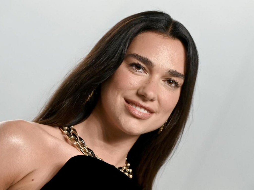 Dua Lipa Samsung