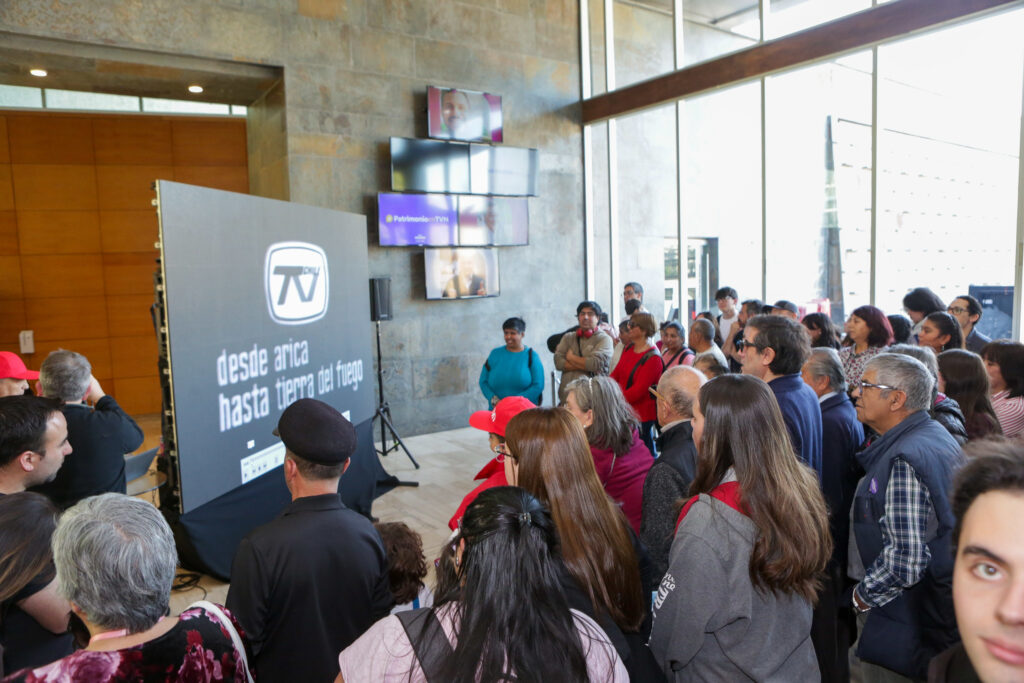 TVN abre sus puertas y convoca a cerca de cinco mil personas en el Día de los Patrimonios TVN
