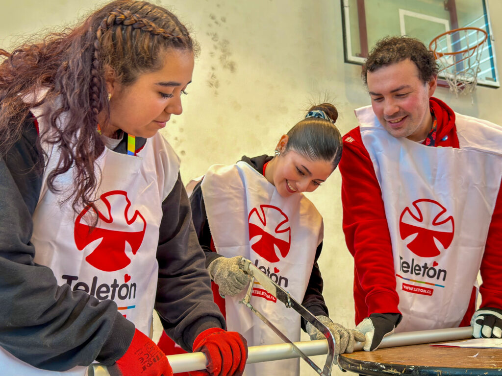 Programa Abre de Teletón transforma más de 200 viviendas en todo Chile para mejorar la accesibilidad de sus pacientes Teletón