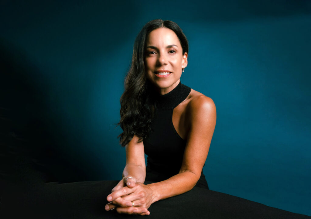 Catalina Edwards se suma a Canal 13: La periodista regresa para liderar los comentarios económicos en Teletrece Catalina Edwards