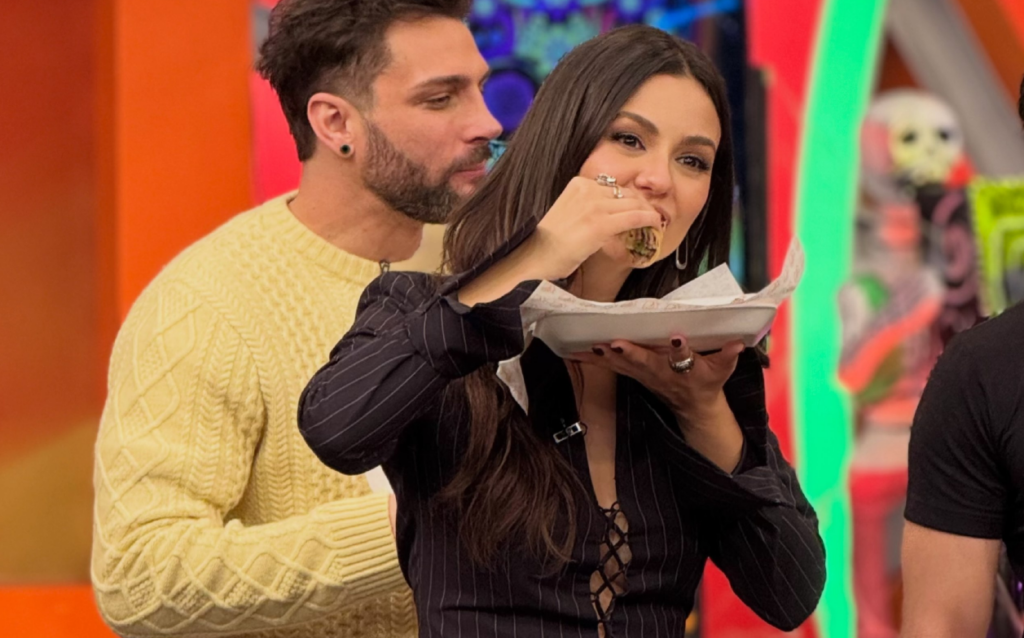 Victoria Justice en Hoy: comió tacos al pastor, habló español y causó furor en redes Victoria Justice en Hoy